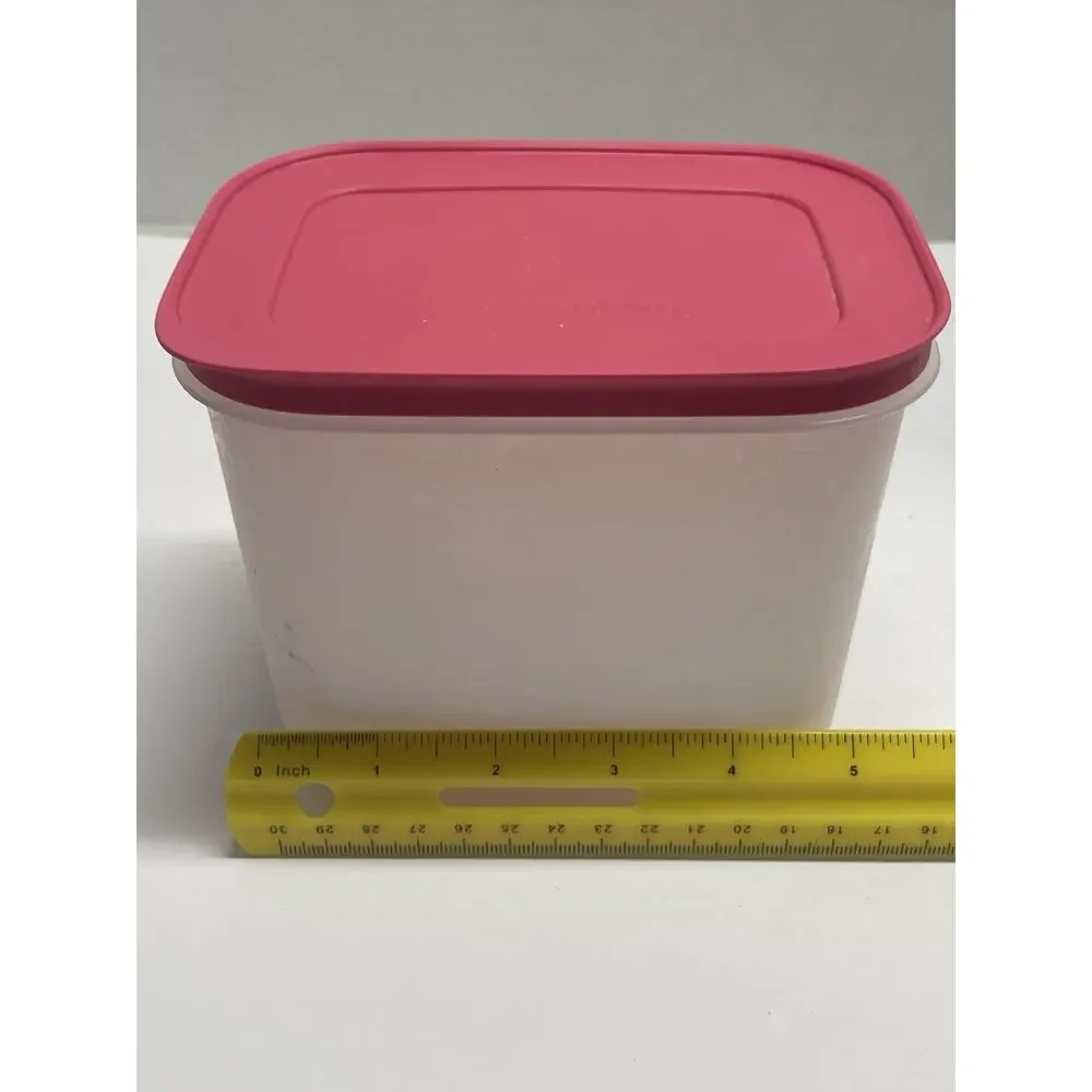 Tupperware Freezer Mate PINK 4¾ Cup Snowflake Storage Container #7871